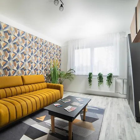 Comfort 18 - Family Layout- Balcony & Parking Miskolc