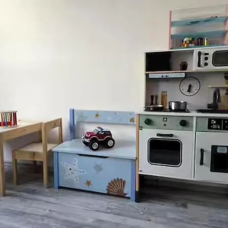 Apartamento Comfort 18 - Spacious 2-bedroom With Balcony