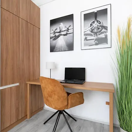 Daire Comfort 18 - Spacious 2-bedroom With Balcony Miskolc