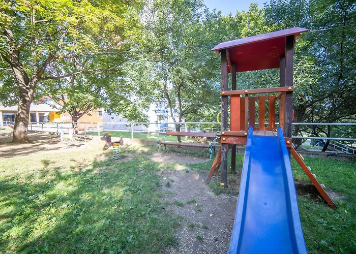 Comfort 18 - Spacious 2-bedroom With Balcony * Miskolc