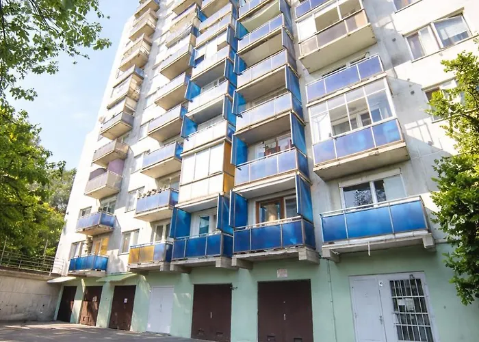 Comfort 18 - Spacious 2-bedroom With Balcony Апартаменты